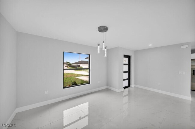 Building Photo - 1829 NW 7th Pl