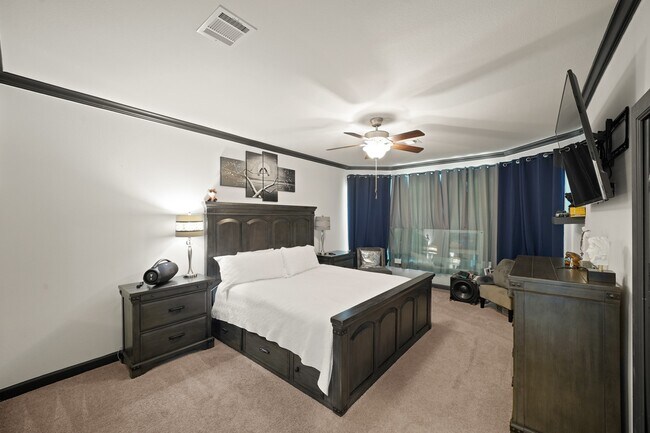 Building Photo - 249 Castlegate Ln
