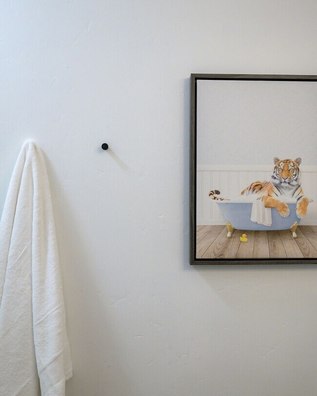 Building Photo - 5450 E Deer Valley Dr