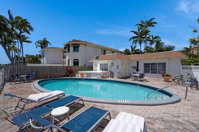 Building Photo - 1770 E Las Olas Blvd