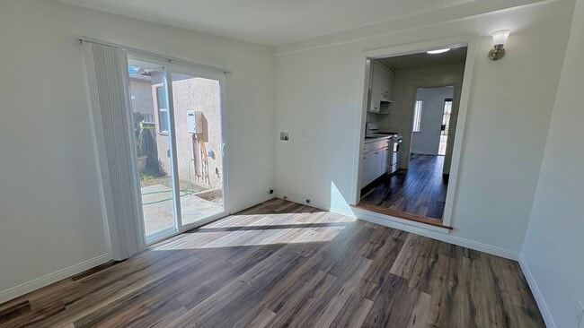 Building Photo - 14902 S Inglewood Ave