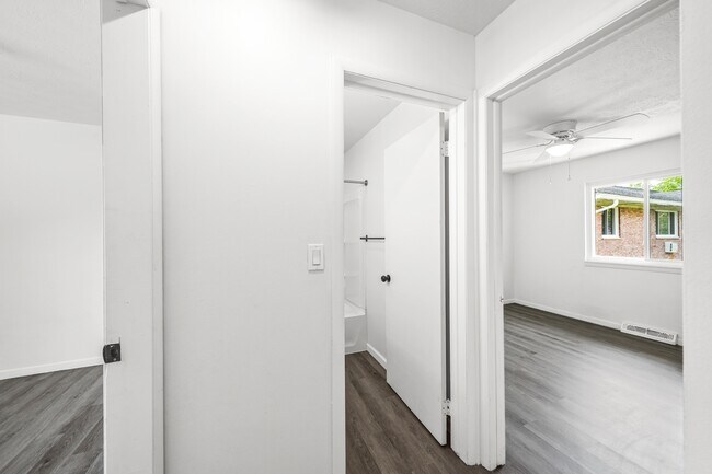 Building Photo - 4707 Fishcreek Rd
