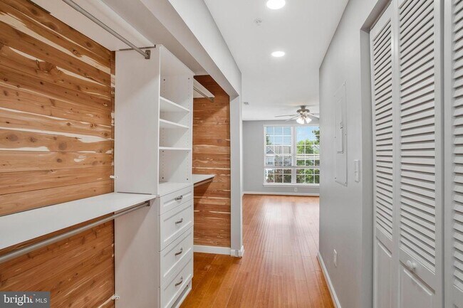 Building Photo - 502 Mathias Hammond Way