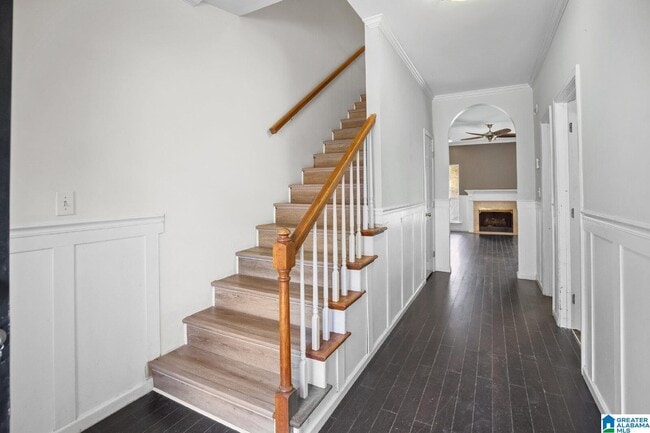 Building Photo - 428428 Cambrian Ridge Trail