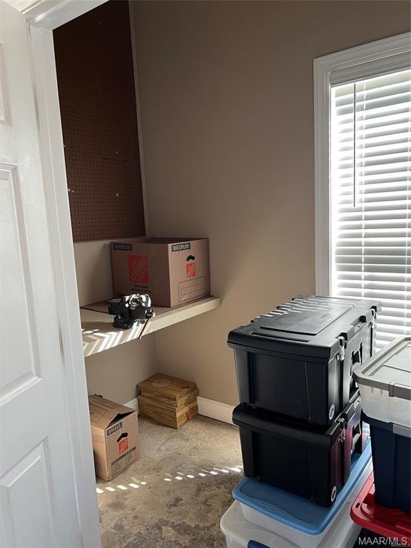 Building Photo - 2230 Wyndgate Dr