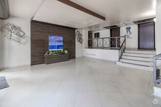 Lobby - Midtown Park