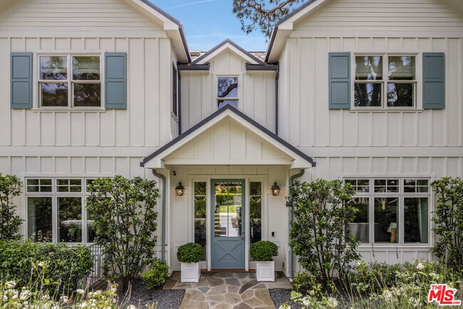 Building Photo - 782 Ranch Ln