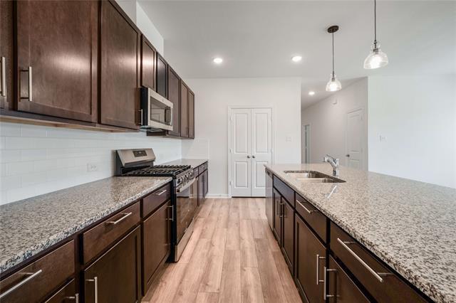 Building Photo - 2110 Ridgecrest Ln