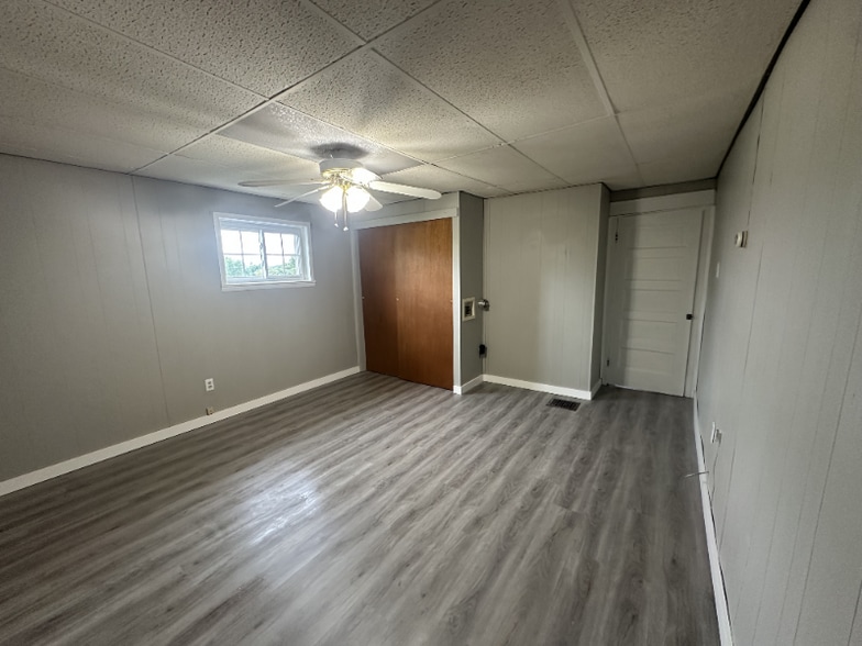 Building Photo - 102 W Chartes St