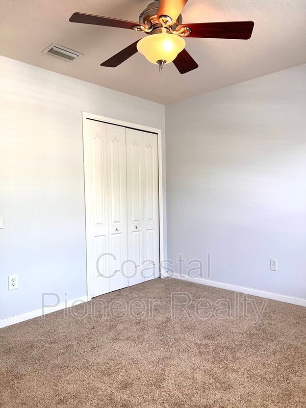 Building Photo - 11404 Misty Isle Ln