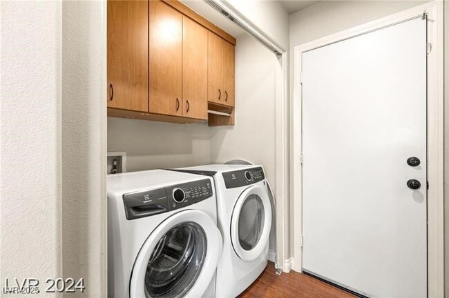 Building Photo - 3916 Varallo St