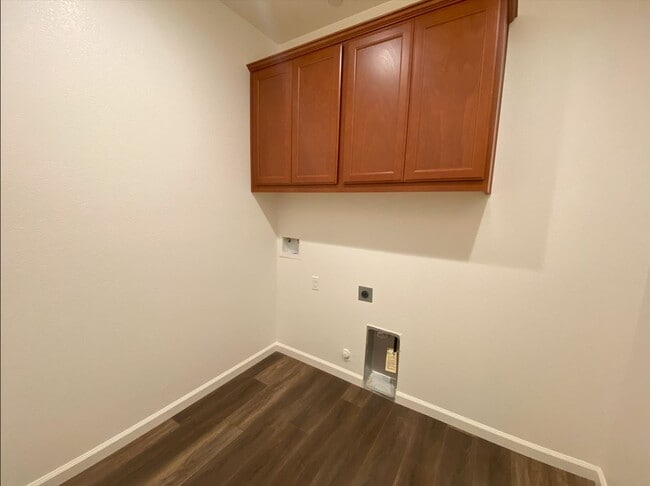 Building Photo - 4422 Andrea Dr