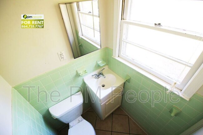 Building Photo - 209 Old Bramlett Rd