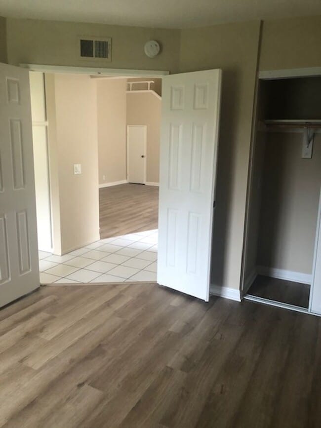 Building Photo - Move in Special! 3 Bed/2 Bath Single Famil...