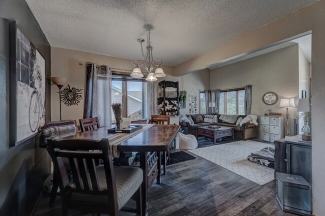 Building Photo - 4025 Wild Flower Dr
