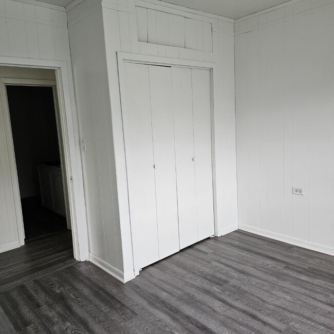 Building Photo - 611 Willow St