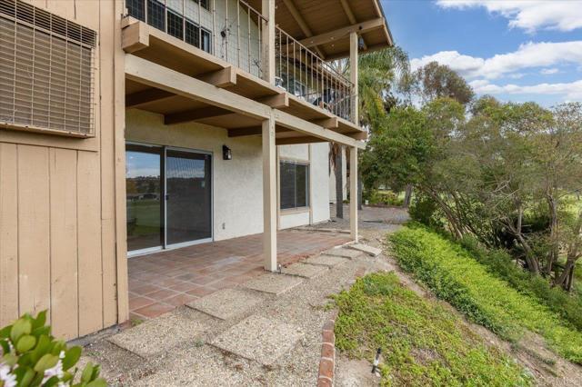 Building Photo - 1930 Fairway Cir Dr