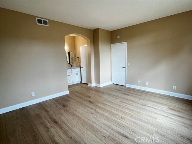 Building Photo - 30902 Club House Dr