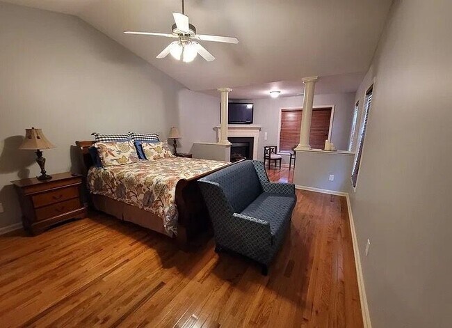 Building Photo - 3028 Landing Falls Ln