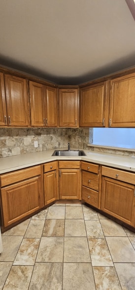 Building Photo - 1229 S Broad St