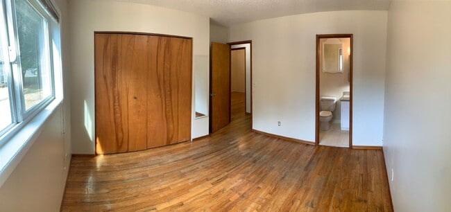 Building Photo - $2,450 - Three Bedrooms, Two Baths Home on...