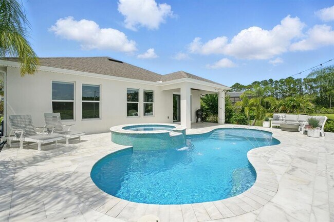 Building Photo - 3019 Borassus Dr