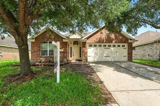 Building Photo - 303 Burris Park Dr