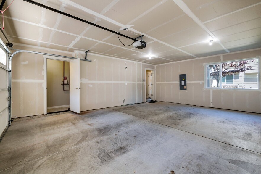 Building Photo - 12925 3rd Ave SE