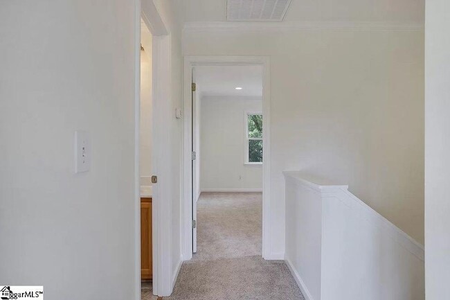 Building Photo - 12 Harvley St