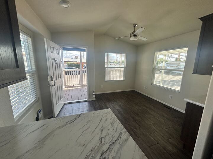 Building Photo - 530 S Alma School Rd