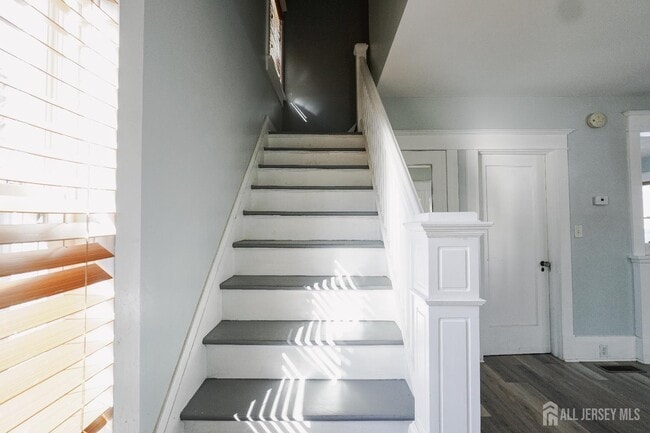 Building Photo - 400 Stockton St