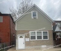 Building Photo - 4842 Northcote Ave