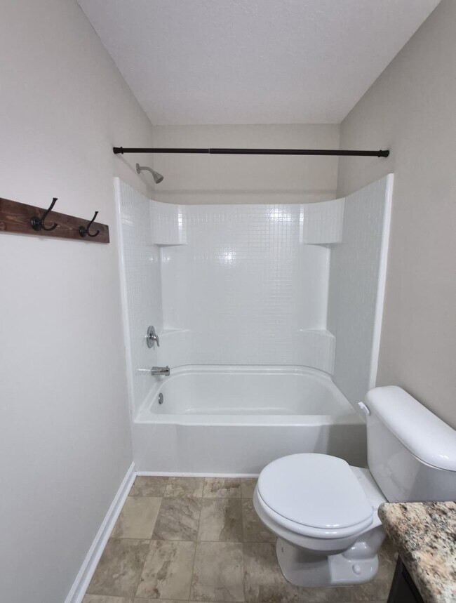Building Photo - 33 Trask Cir