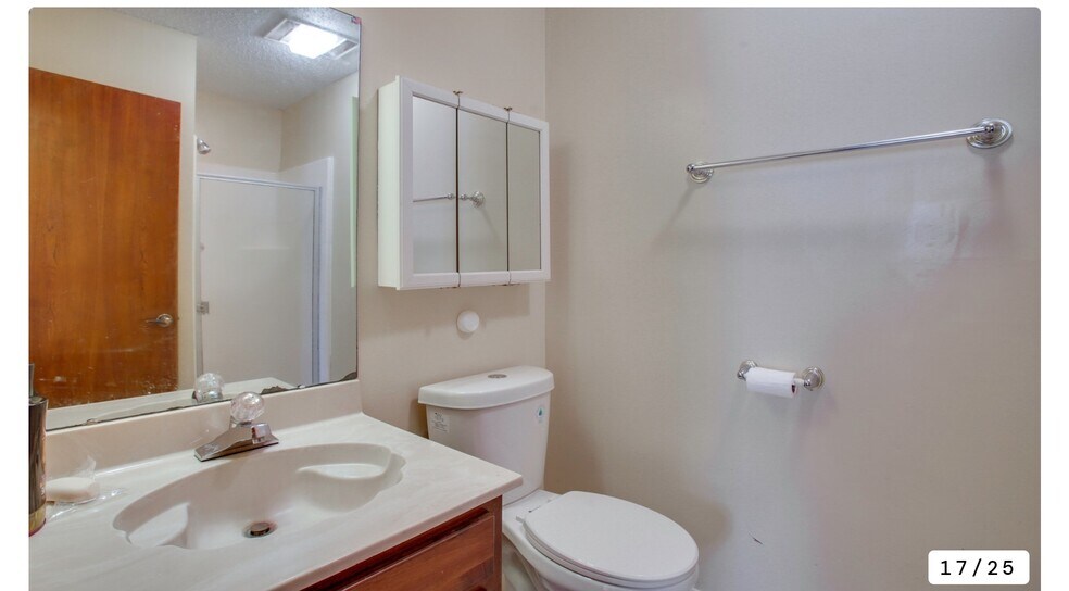 Building Photo - 4213 Paradis Ln