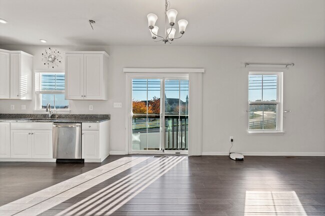 Building Photo - 311 Sunrise Ct