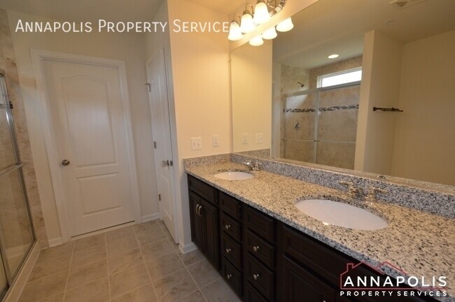 Building Photo - 7948 Monrovia Dr