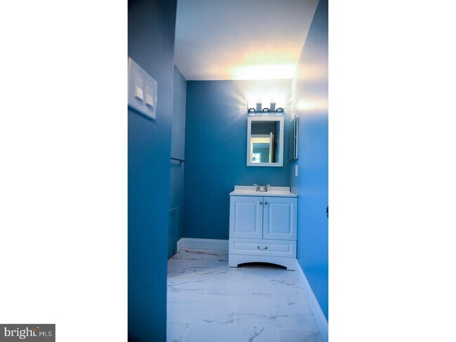 Building Photo - 1094 Tristram Cir