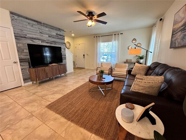 Building Photo - 9315 American Hickory Ln
