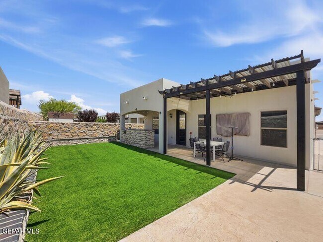 Building Photo - 13655 Stonor Ct