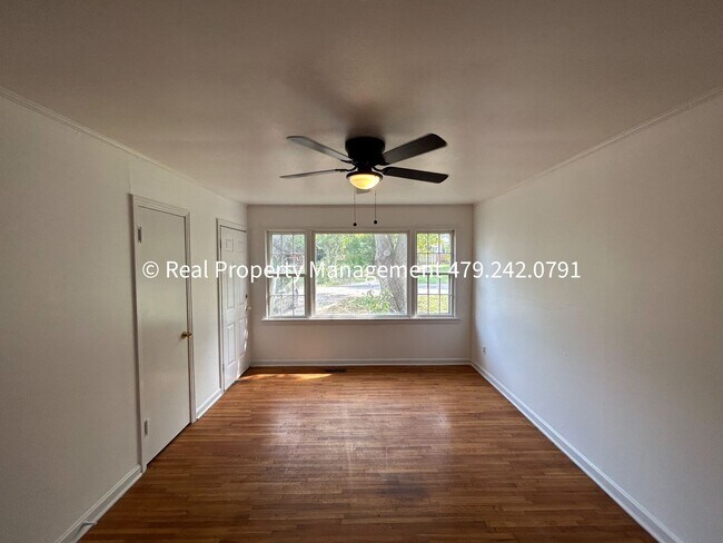 Building Photo - COMING IN JANUARY 2026 -  Bed 1 Bath HOUSE...