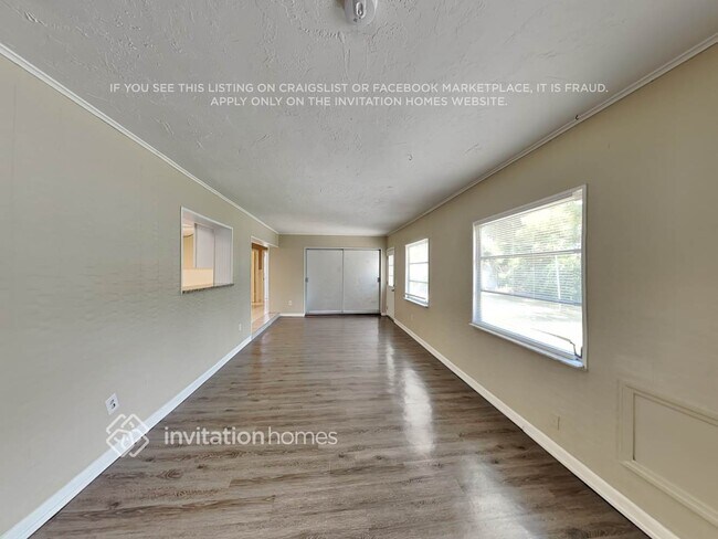 Building Photo - 1400 S Hercules Ave