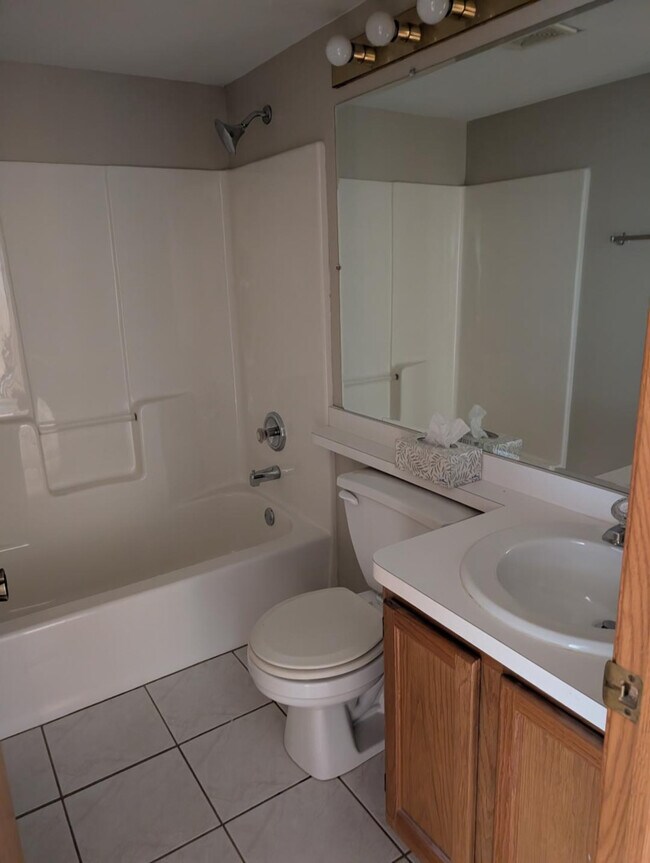 Building Photo - 8809 S 79th Ave