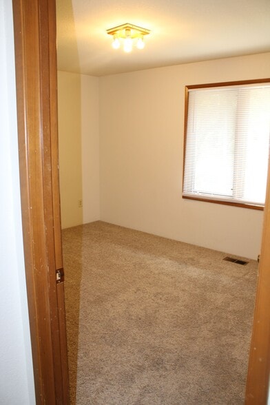 Building Photo - 1516 Woodhaven Pl
