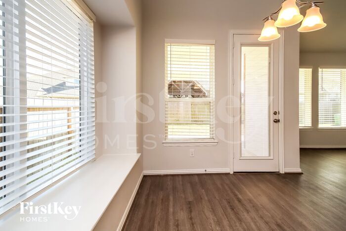 Building Photo - 24323 Huntcliff Dr