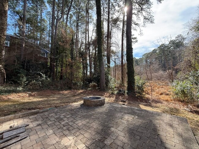 Building Photo - Modern 3BD, 3.5BA Raleigh Home on a Corner Lot with a 2-Car Attached Garage & Private Backyard in...