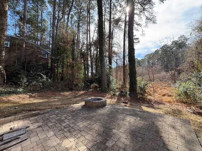 Building Photo - Modern 4BD, 3.5BA Raleigh Home on a Corner Lot with a 2-Car Attached Garage & Private Backyard in...