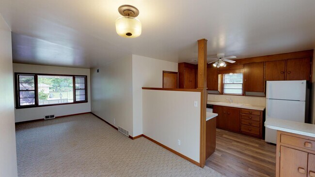 Building Photo - 4103 S 38th W Ave