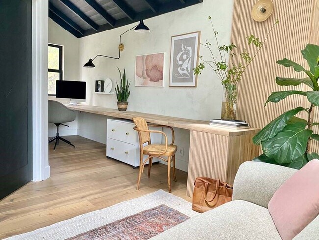 Building Photo - 3 Rivers - Wonderful 3 Bedroom home availa...