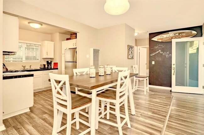 Dining area seats 6 - 35 Dudley Ave