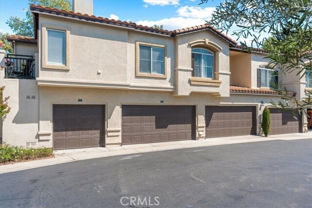 Building Photo - 40 Veneto Ln